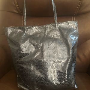 Falchi Blue Metallic Travel Tote w/Zipper bag included